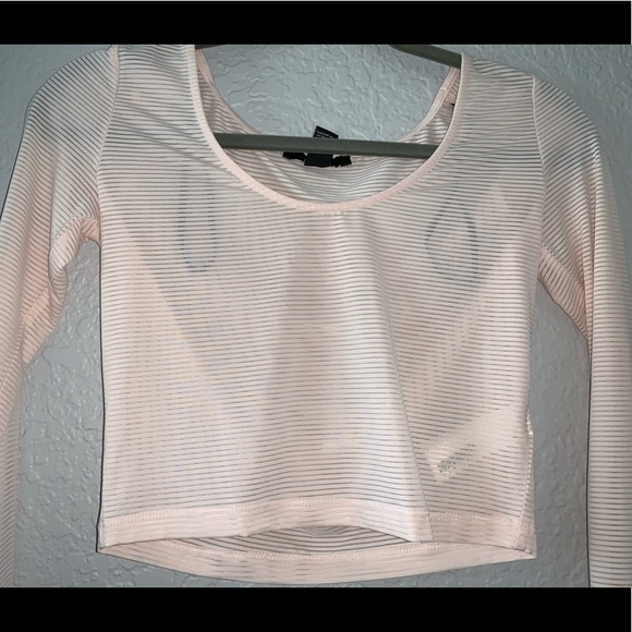 Sheer crop top - Picture 3 of 5